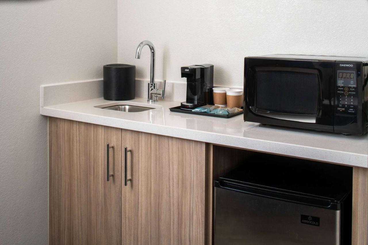 Sonesta Select Seattle Renton Suites Екстериор снимка