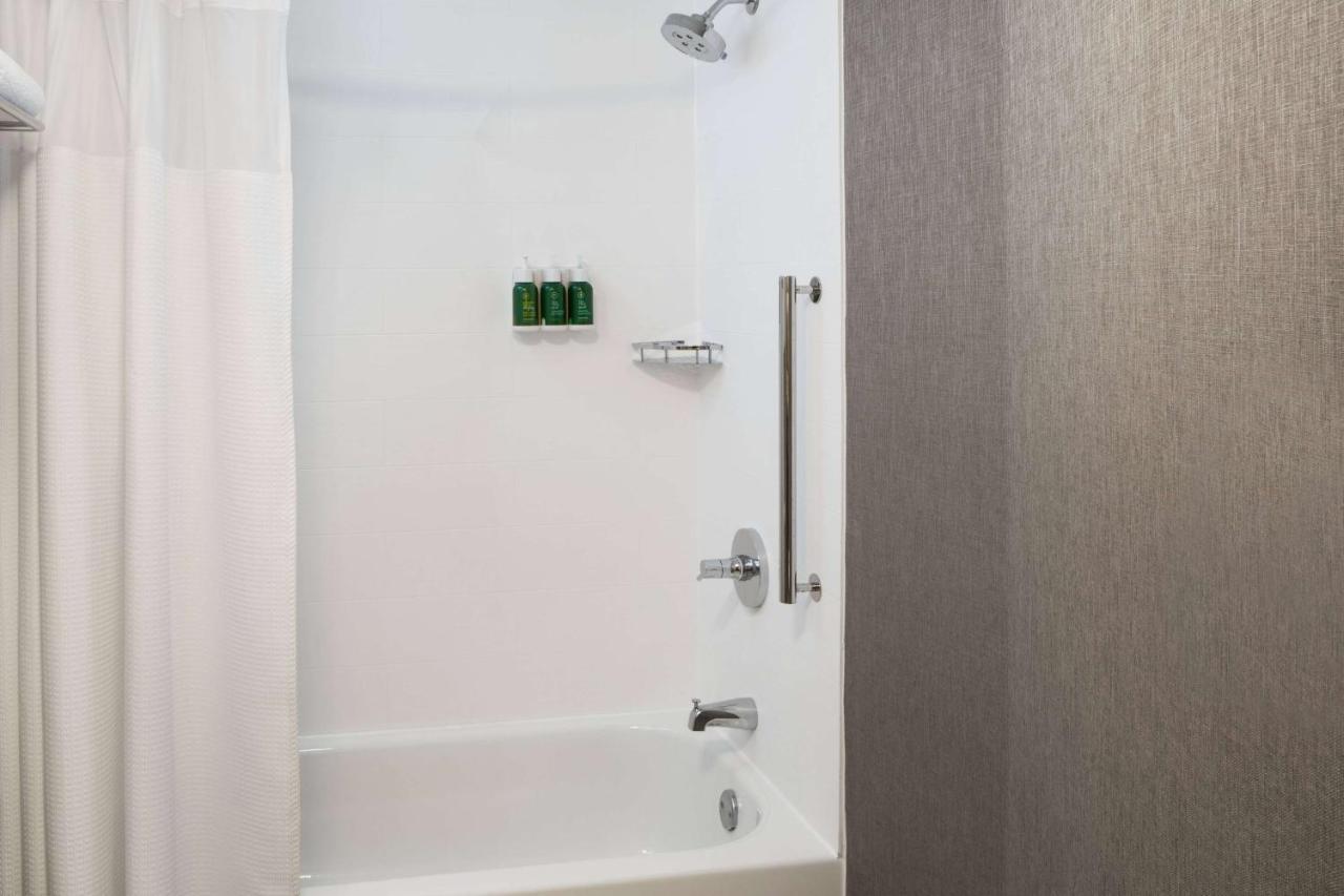 Sonesta Select Seattle Renton Suites Екстериор снимка