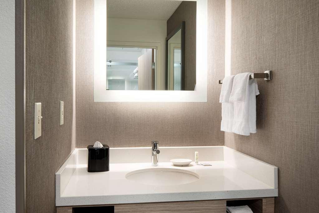 Sonesta Select Seattle Renton Suites Екстериор снимка